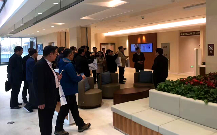 人造板混亂醫院專用門市場 企業轉型升級勢在必行