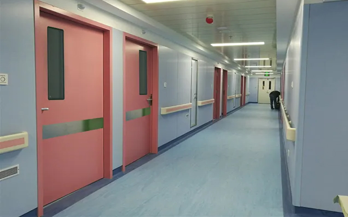 病房門的尺寸，與一般的房門有區別嗎
